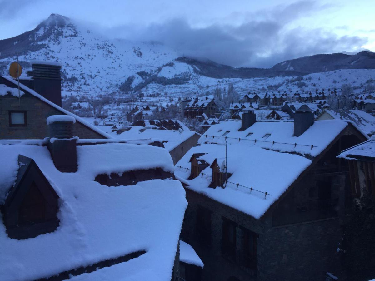 Esplendido Atico En Sallent Con Vistas Sallent de Gállego Eksteriør bilde
